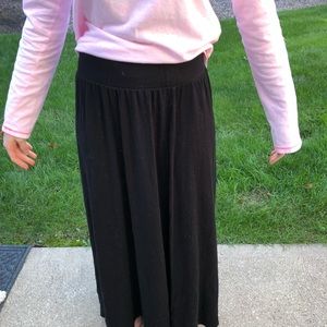 Cherokee black soft 14/16 skirt. Stretchy